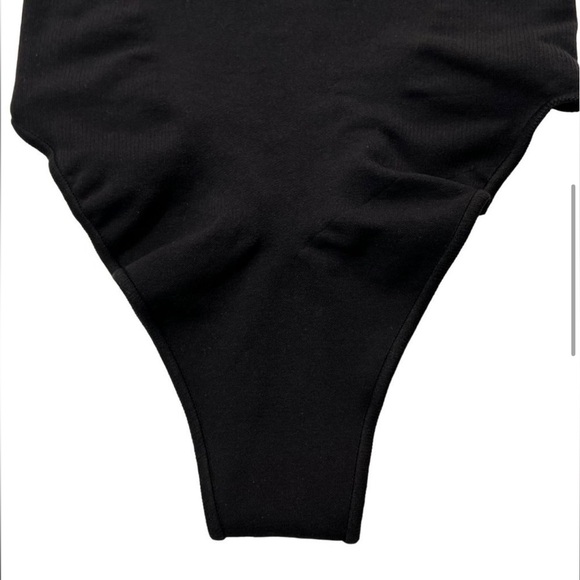 SKIMS Sculpting High Waisted Thongs Bundle of 3 in Taupe, Brown, Black (S) - Picture 12 of 16